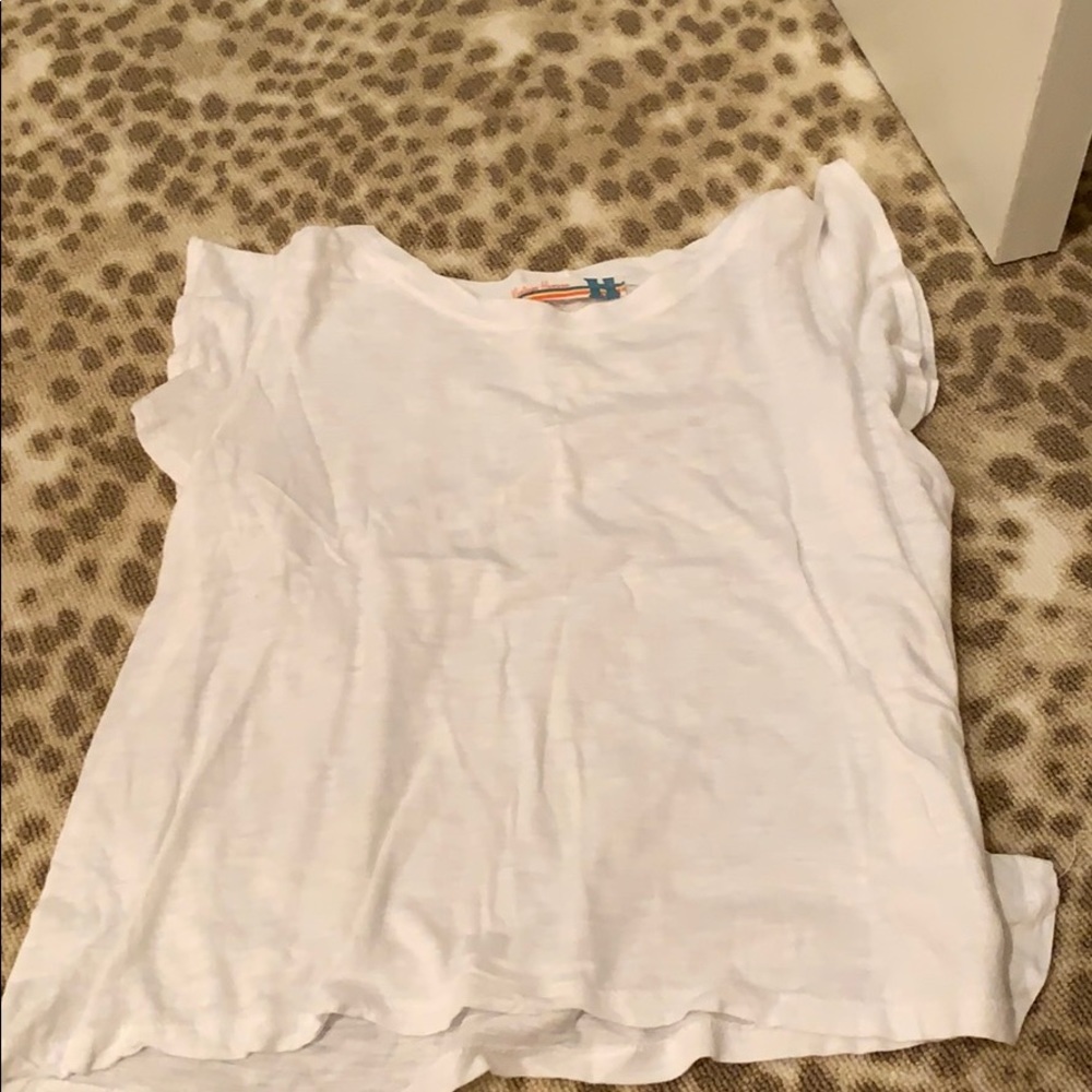 White casual top